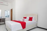 RedDoorz near Telkom Corporate University