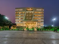 Golden Leaf Resort Hotels in Dhule
