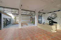 巴圖市阿朱那飯店