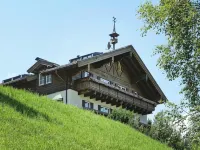 Chalet in Dienten with Ski-in Access & Pool