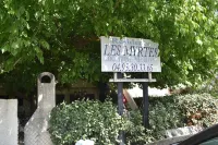 Beach<100m.Air Conditioning.Swimming Pool.Private Parking. Opt Wifi, Car, Bike.   No. of Activities Hotels in Linguizzetta