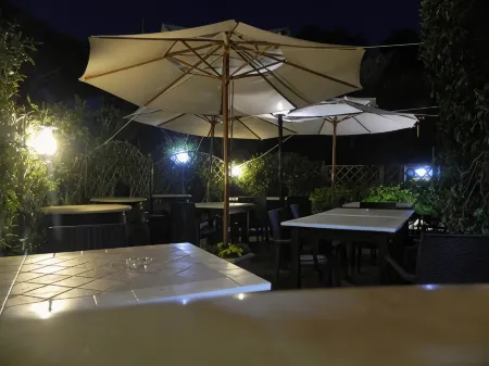 La Locanda di Decima Отели рядом с достопримечательностью «Parco via attilio profumo»