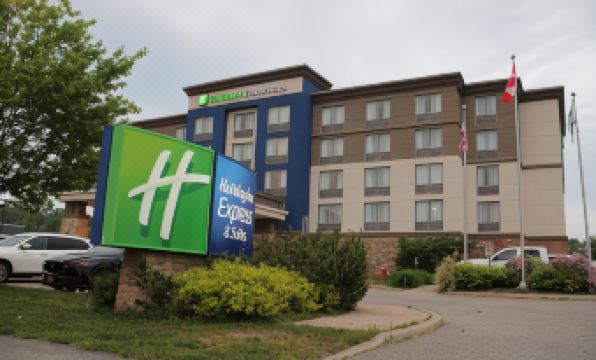 Holiday Inn Express & Suites HUNTSVILLE - MUSKOKA by IHG
