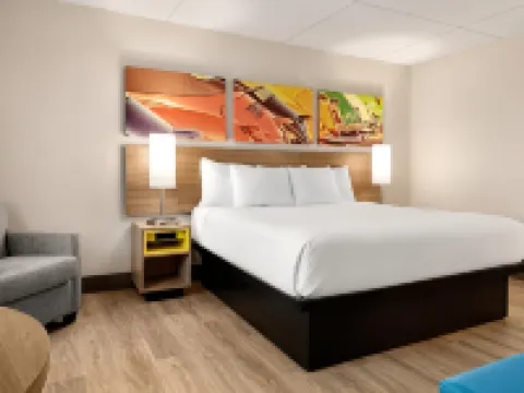 ホテル ボー アデイズ イン バイ ウィンダム チャタヌーガ ダウンタウン チャタヌーガのホテル