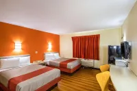 Motel 6 Urbana, IL فنادق في كونينغهام تاونشيب