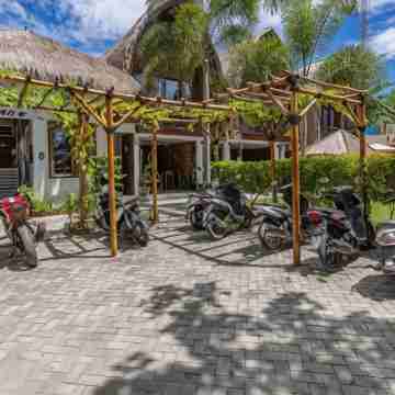 Martas Windows Hotel Exterior