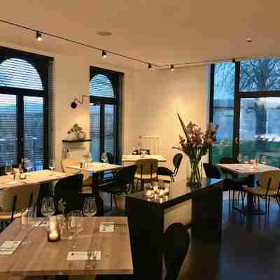 Hotel la Passerelle Dining/Meeting Rooms