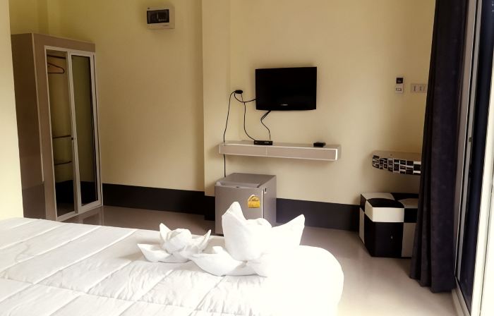 Lung Pod 9 Resort