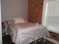 Totally renovated  Tell City IN apartment with huge deck above a wine room Hotels in 