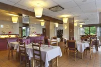 Ikar - Fasthotel Blois Hotel di Chitenay