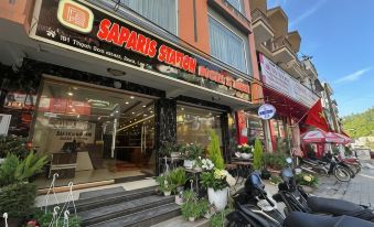 Saparis Station Hostel & Travel