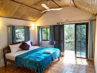 Green Mango Bungalows Hotels near Phnum Bokor National Park