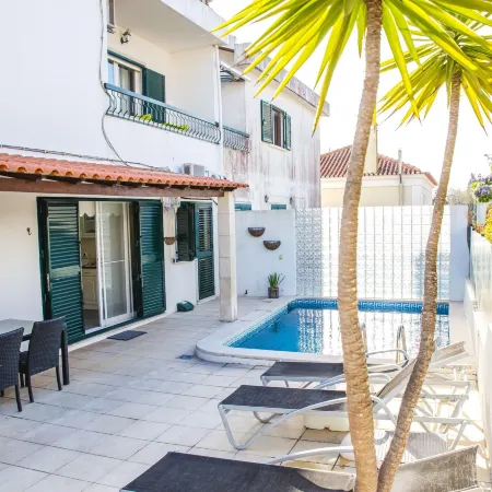 Help Yourself Hostels - Carcavelos Coast