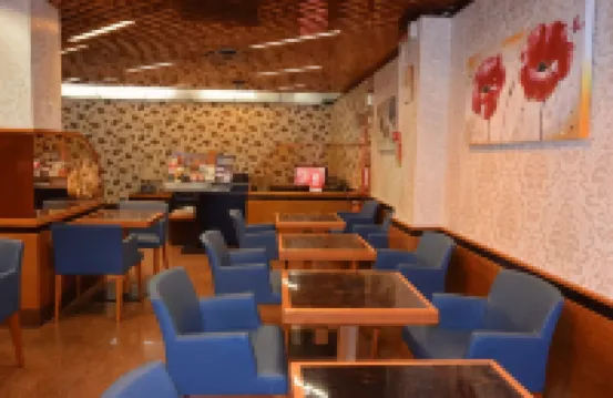 Hotel Lido Hotels near Uruguay Station