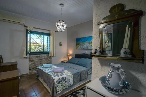 Nerotrivia Villa - Ocean Panorama and Lush Gardens