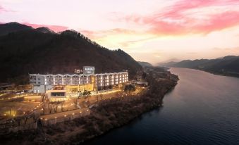 Midas Hotel & Resort