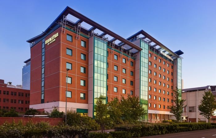 DoubleTree by Hilton Woking