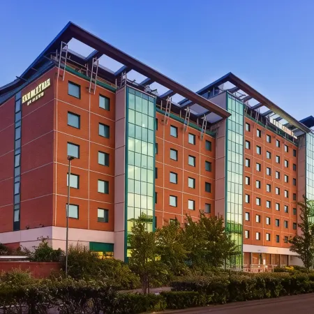 DoubleTree by Hilton Woking