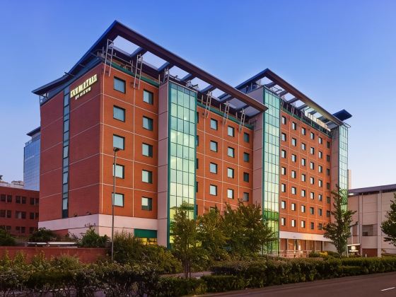 DoubleTree by Hilton Woking