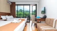 24 m² dengan 5 kamar tidur dan 5 kamar mandi pribadi di Batu Hotel di Kecamatan Batu
