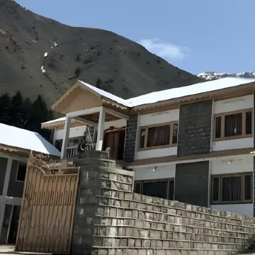 Hotel Deep Forest