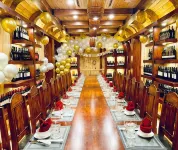 Viet Uc Hotel - ที่มีที่จอดรถ