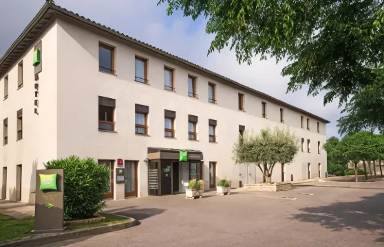 卡爾卡松尼市宜必思尚品酒店