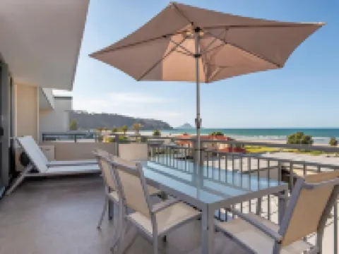 Beachpoint Apartments Hotels in Ohope