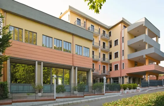 阿爾貝格泰爾梅佛連薩酒店