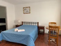 Beaconsfield Lodge Motel Hotels in Pakenham