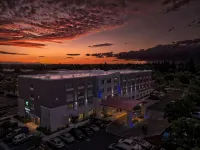 Holiday Inn Express & Suites CHICO by IHG