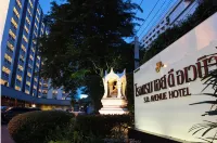 S.D. Avenue Hotel Hotels near PCL Holding Co., Ltd.