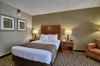 Clarion Inn & Suites - University Area