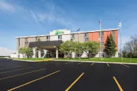 Holiday Inn Express Flint-Campus Area Hotel dekat Kettering University