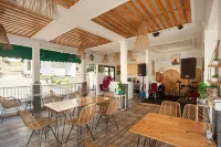 Urbanview Resort Syariah Khansa Cisarua Puncak by RedDoorz