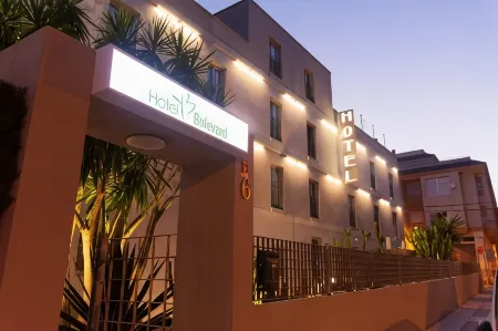 Hotel Bulevard Отели рядом с достопримечательностью «Hotel Trinimar»