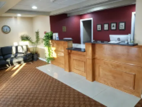 All Seasons Inn & Suites