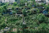 Cú Trên Cây Homestay