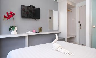 Red Orchid Hotel by Sajiwa