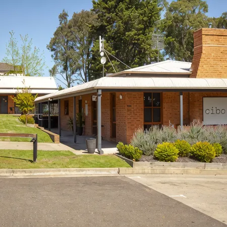 Bega Downs Motor Inn