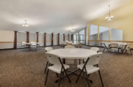 Best Western Indian Oak