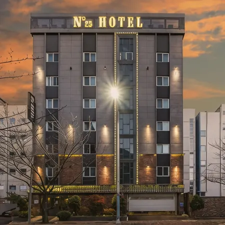 No. 25 Hotel Myeongji Ocean City Business Отели рядом с достопримечательностью «Пляж Дадэпо»