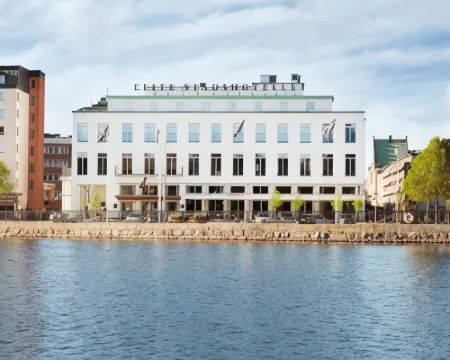 เอลีต สตาดโชเทลเลต เอสกิลสตูนา, โรงแรม แอนด์ สปา โรงแรมในเอสกิลสตูนา