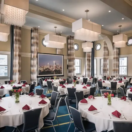 Courtyard Seattle Downtown/Pioneer Square