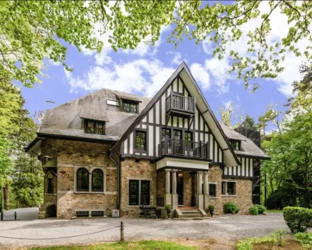 Vintage Villa with Hot Tub & Infrared Sauna in Ardennes Hoteles en Spa