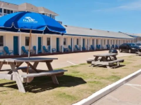 Dolphin Oceanfront Motel - Nags Head Hotels in Dare County