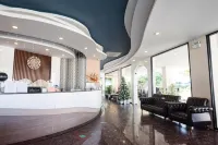 The Proud Hotel - balcony