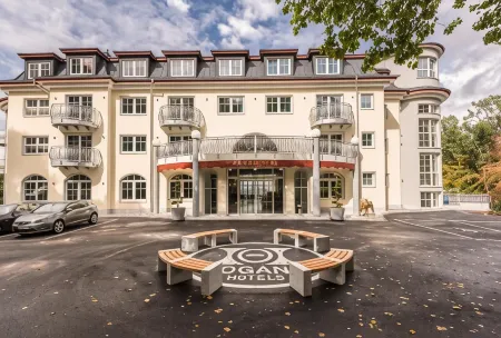 Parkhotel Hachenburg Отели в г. Штайнебах-на-Виде