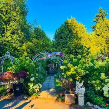 Cozy 3BR Villa · Garden View · Near Beach, short & long term rent , Local foods