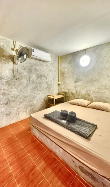 ห้องบัดเจท เตียงใหญ่ 1 เตียง